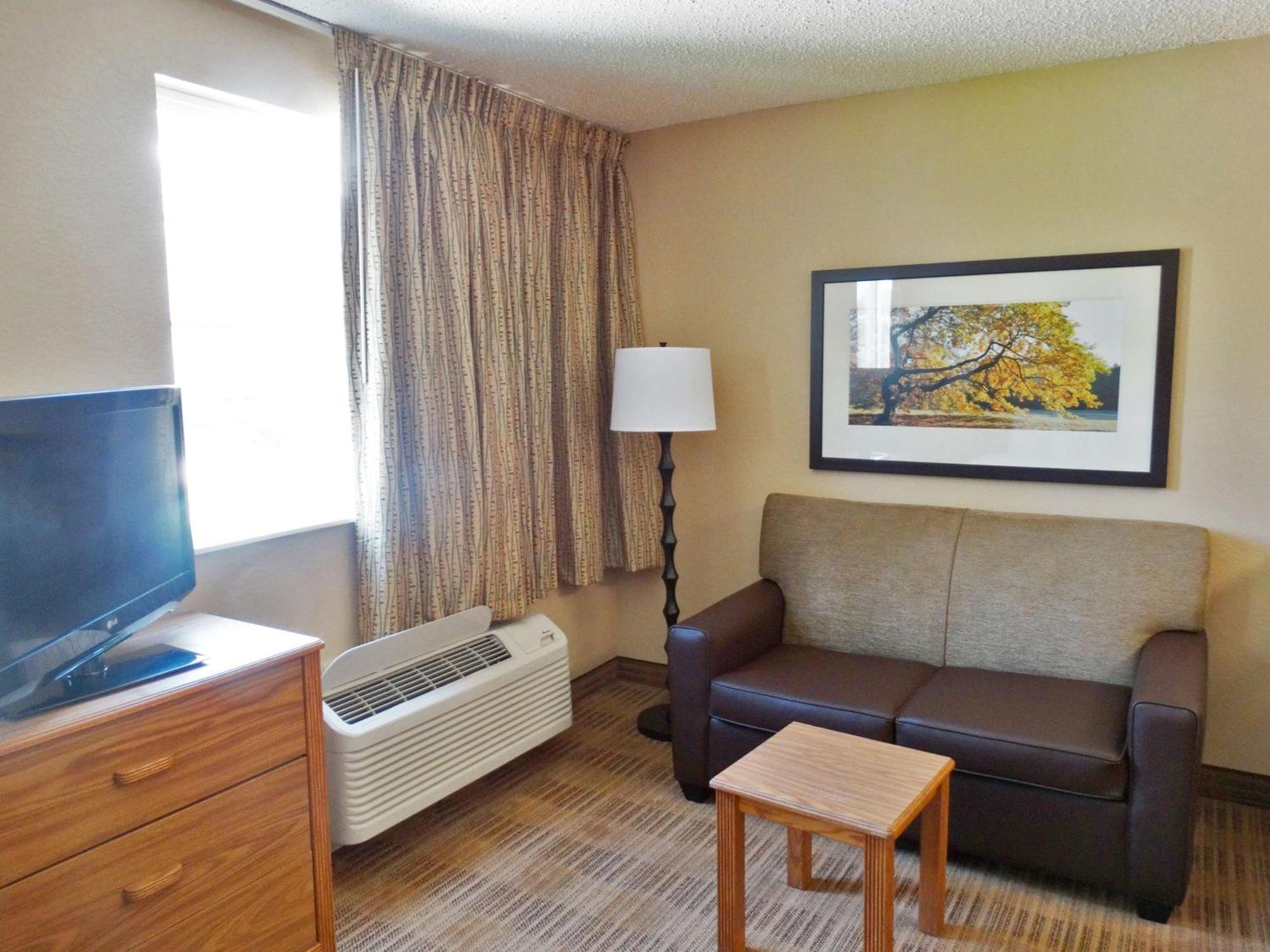 Extended Stay America Select Suites - Providence - Airport Warwick Ngoại thất bức ảnh