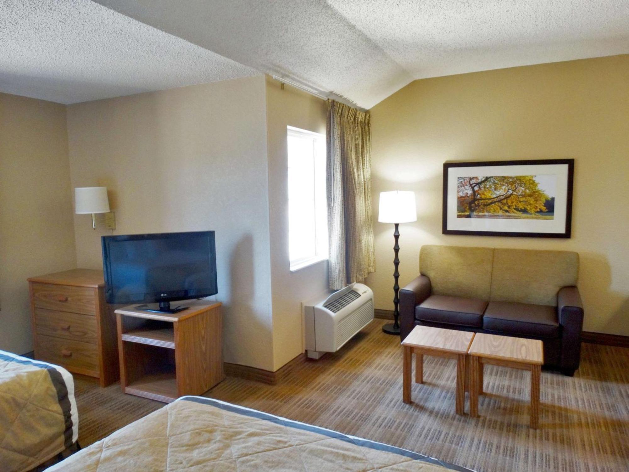 Extended Stay America Select Suites - Providence - Airport Warwick Ngoại thất bức ảnh