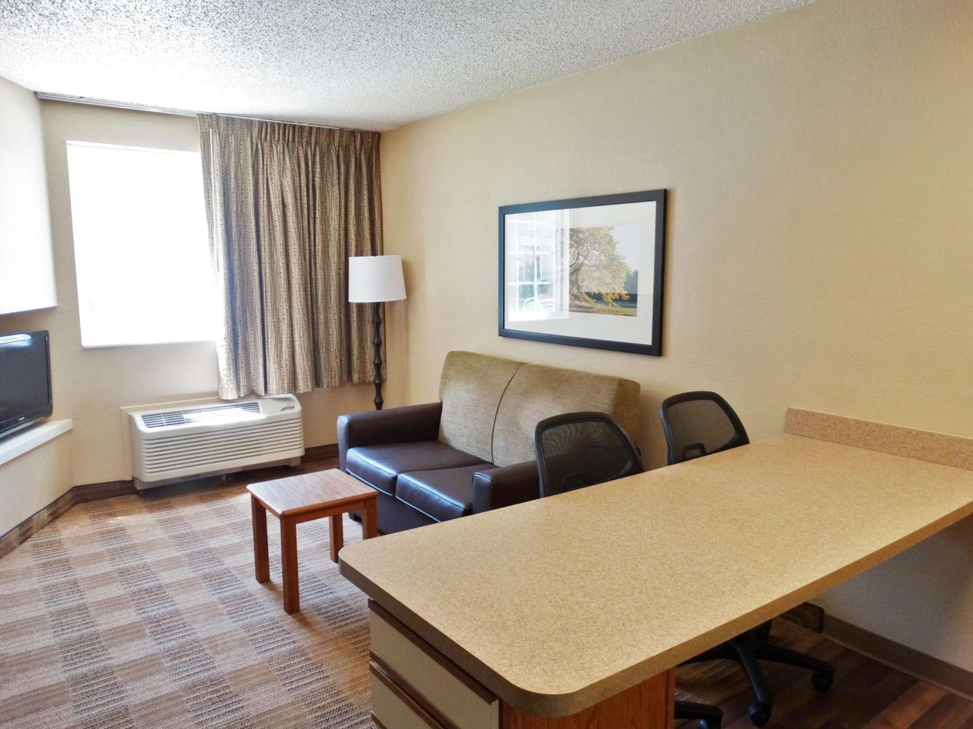 Extended Stay America Select Suites - Providence - Airport Warwick Ngoại thất bức ảnh