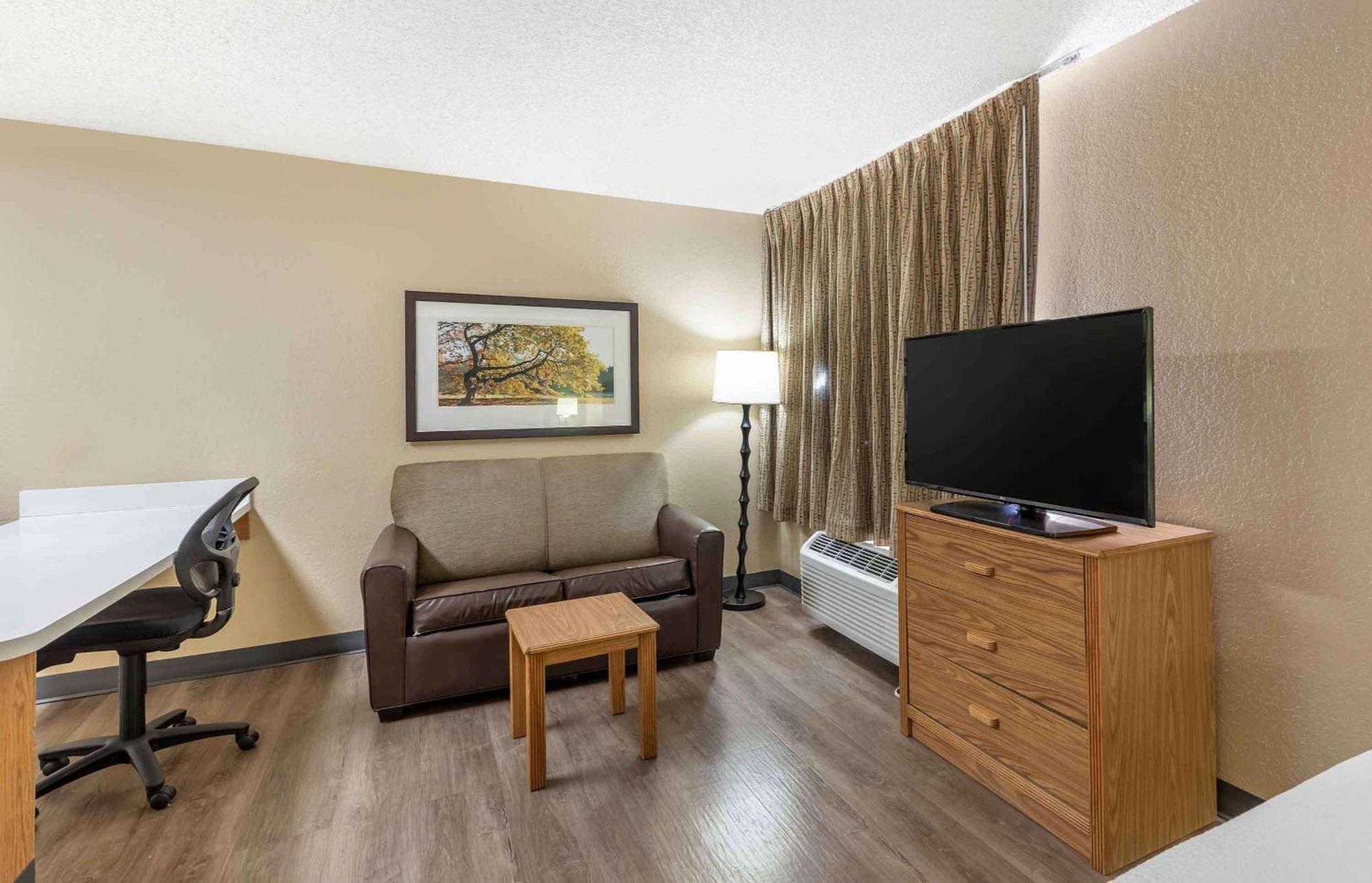 Extended Stay America Select Suites - Providence - Airport Warwick Ngoại thất bức ảnh