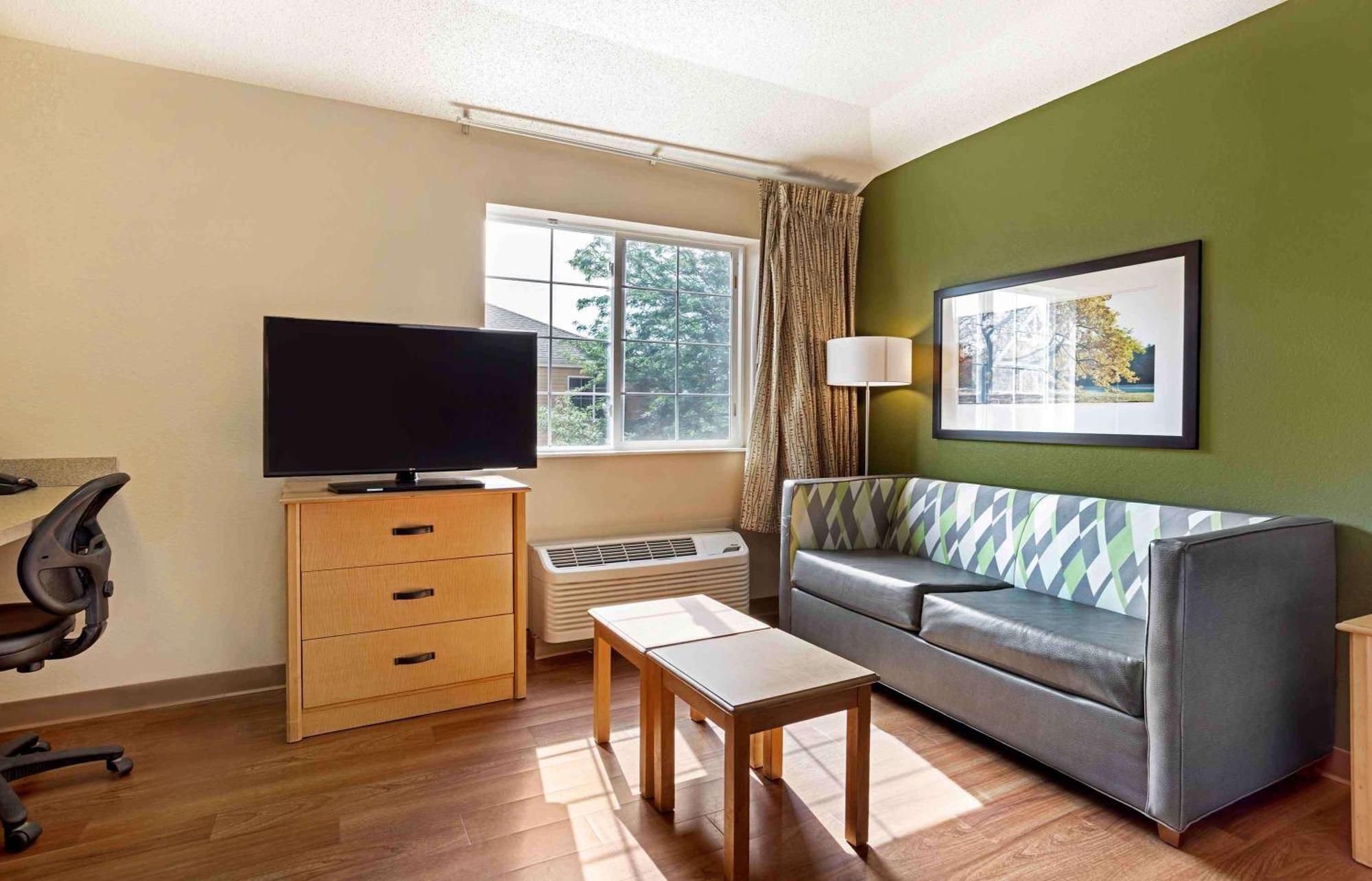 Extended Stay America Select Suites - Providence - Airport Warwick Ngoại thất bức ảnh
